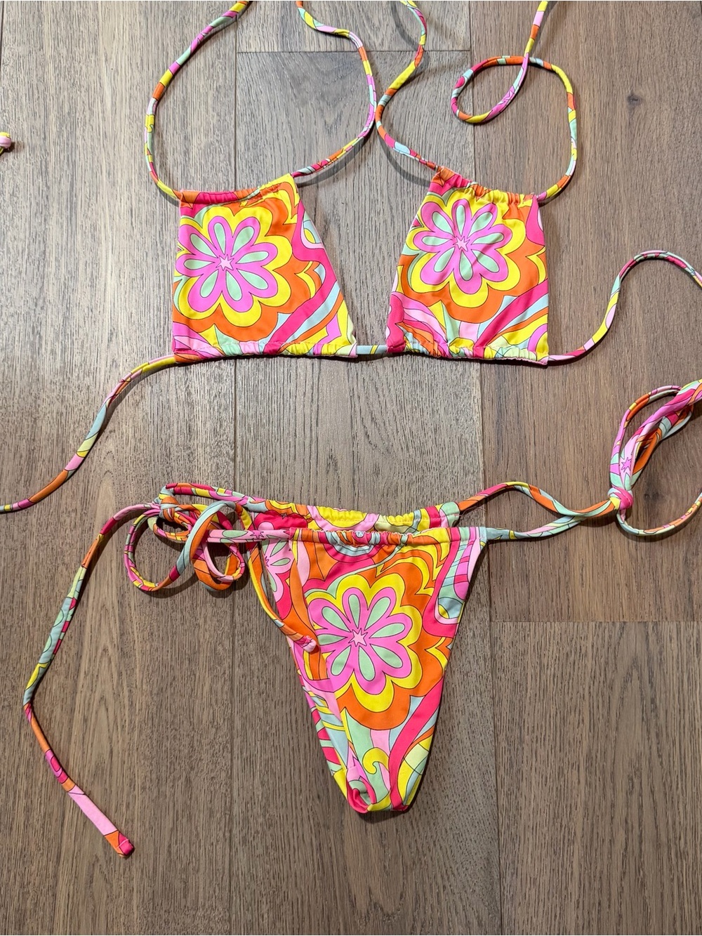 Frankie’s Bikinis x Hailee Steinfeld - bathing suit
